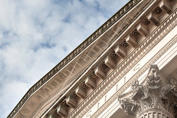 What is the extent of the temporary binding effect of an adjudicator’s decision?