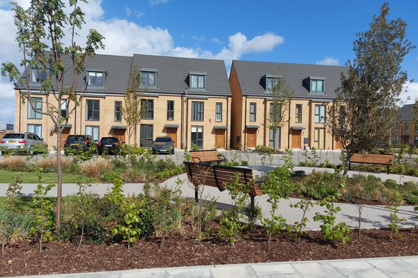 New build development at Cable Wharf, Northfleet
