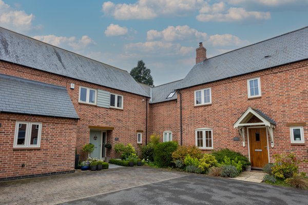 Redevelopment of Hollies Farm, Frolesworth